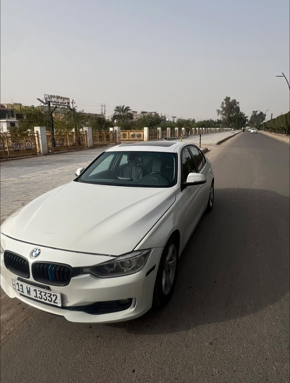 BMW F30 2014(328i)
محرك 2000 تيربو 
كير محرك مبدل وكاله جديد
دواخل شواصي كفاله
مصبوغه حزام السيارة وبيها ضربه خفيفه كلش  ب جاملغ الامامي 
 

سعرها (145)وبيها مجال بسيط كلش
مكان السيارة بغداد المحمودية
رقم الهاتف ***********
رقم الواتساب***********
