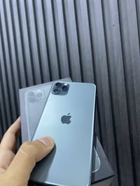 آيفون ١١ برو ماكس • ٢٥٦ • بطارية ٧٧٪