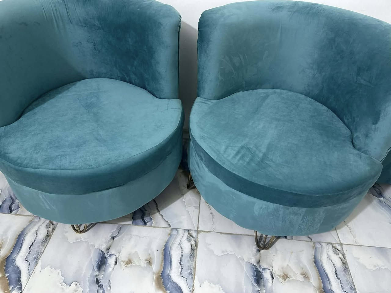 تخم تركي استعمال شهر فقط نضافه ١٠٠/١٠٠ ثكيل ونضيف ٨ مقاعد اي اشكال ما بي سبب البيع نقل من البيت العنوان بغداد الزعفرانيه الشراي خاص مستعجلين عل البيعه


**إذا كنت صاحب هذا الإعلان وتريد حذفه لأي سبب، رجاءا أرسل رسالة إلى الدعم الفني**