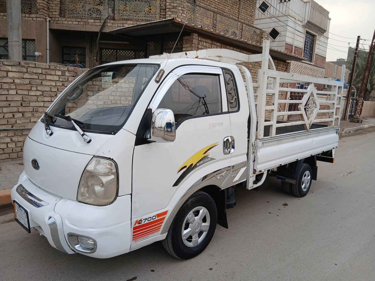 سلام عليكم للبيع كيه عموشه موديل ٢٠١١ رقم بغداد مكفوله كير محرك اكسل تخم تاير كهرباءيات كلا جديد سياره جاهزه من كلشي العنوان بغداد الطارميه الشراي يتصل الهاتف ***********// ***********
