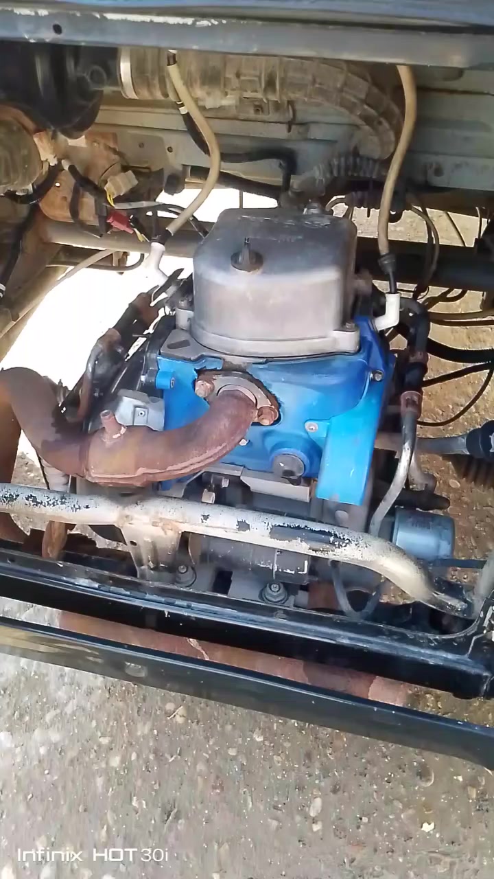 سلام عليكم تكتك للبيع موديل ٢٢ تكتك مكفول من معجون و صبغ  محرك بس زنجبيل بدل كلجات شريكه مامفتوحات رقم ذي قار خياسات مامكصوصا شراي ينتصل رقم الهاتف ***********
