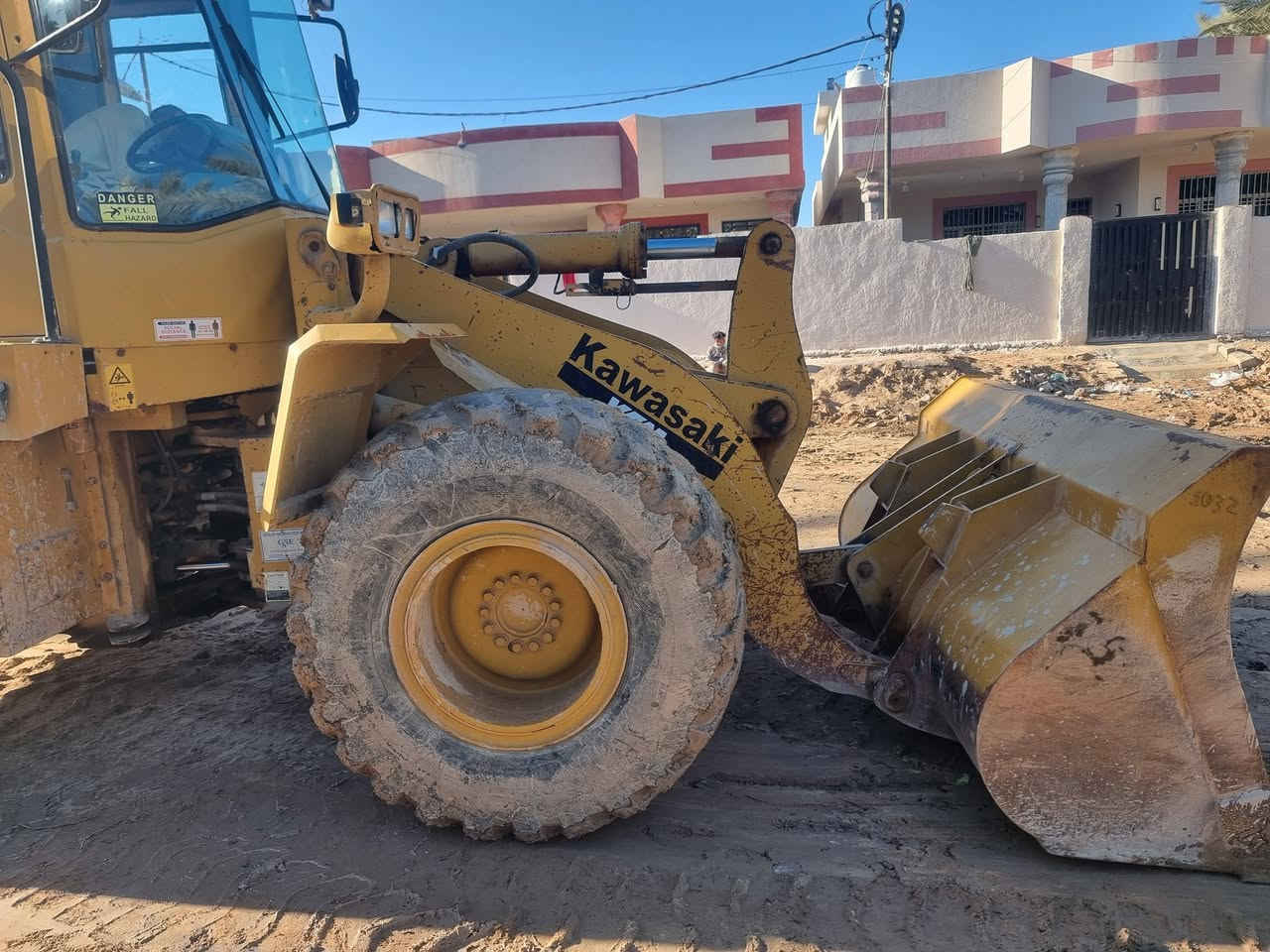 سلام عليكم شفل للبيع حجم ٦٥ موديل ٢٠٠٥ بسمي مكان كربلاء ***********
