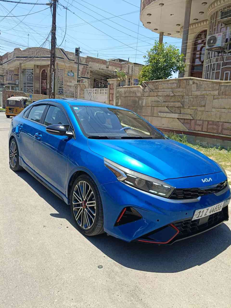 كيا فورتي: 2024
رقم بغداد باسمي 
Gt lien اعلى موصفات 
‎محرك سياره تيربو
بصمه 
تحكمات ستيرن 
فتحه سلايد روف
تشغيل عن بد HoLDato
دخول ذكي لسياره وبصمه أبواب 
فتح صندوق حساس عن بعد وتحس عن بعد 
مري جانبيه حساسه ونقطه عمياء ومستشعره 
رادار امامي خلفي ومستشعر وحساسات 360 درجه 
شحن الجهاز واير ليس Remote phone charging
نضام auto hold كهربائي تحكم في الكير اوتماتيك في الازدحام 
كشن جلد . 
قياده ذاتيه Self-driving
مثبت سرعه وتحكم ستيرن ذكي وتحديد مسار 
شاشه حجم (10.9) CarPlay 
مقاعد كهرباء Electric seating
ثلاث انضمه لقياده : sport-normal-smart
سايد بريك  Sidebreak : بصمه 
لد امامي خلفي 
ثلاث انضمه car lights 
حادث السيارة جاملغ امامي ايمن مصبوغ والجاملغ الخلفي الايسر صبغ 
جاملغ الايسر باب السائق وخلف السائق بارد 
ممشاه السياره 29الف 
السعر ١٢٥ وبيها مجال قليل
الاستفسار :*********** غير متواجد على الفيس مكان السياره بغداد البلديات
