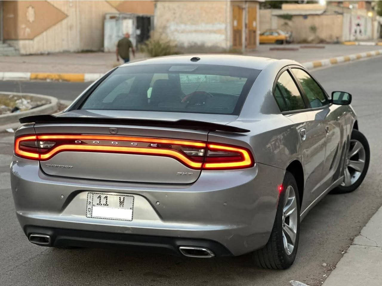 جارجر موديل 2018 
‎فئه SXT وارد خليجي وكالة ليث العبيدي
‎السياره استخدام واحد من طلعت من الزيرو
‎كل تفاصيلها بوضع الزيرو سياره جديده جدا 
‎شاشه ابل كاربلي حساسات خلفيه كامره خلفيه
‎حجم المحرك 3.6 
‎تبريد قطعتين بيها بصمات ثنين 
‎عداد المسافه 44 ميل حقيقي
بدون ضرر وبدون صبغ وبدون فتح وبدون دبل كود  ‎
رقم بغداد دولي بأسمي تحويل مباشر
‎ العنوان بغداد المنصور للأتصال *********** حسين

