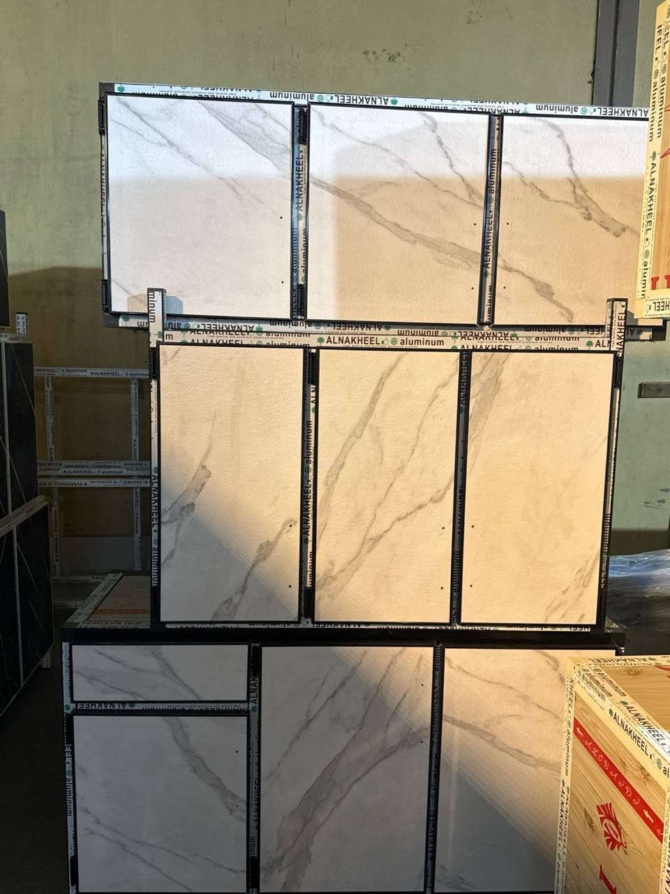 قياسات مترين 
متوفر متر ونص 
شغل تسكام دواخل بليت 🖐ليس سوكي


**إذا كنت صاحب هذا الإعلان وتريد حذفه لأي سبب، رجاءا أرسل رسالة إلى الدعم الفني**