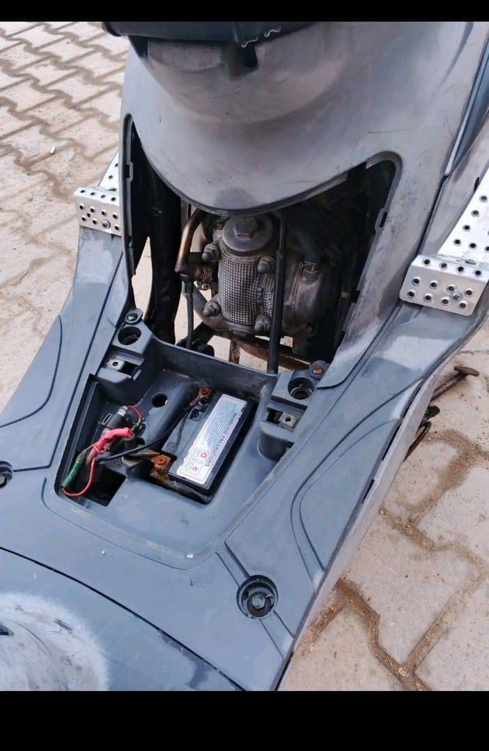 سلام عليكم دراجه ماكس قجمه للبيع دراجه مكفوله كفاله عامه بس الكفرات مبدلات سعر 900 وبيه مجال مكان البصره الهوير مكلف بل نشر هاذ رقم صاحب الدراجه ***********
