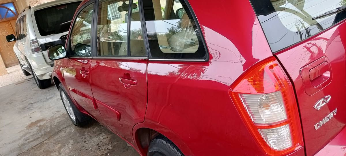 السلام عليكم تيكو للبيع موديل 2013 ماشيه 77الف
مكفوله من الضربه والتبديل والصبغ فقط بيه قطعه صبغ 

كير ومحرك مكفولات كفاله عاامه/تبريد تتفئه كهربائيات كوله شغله 

تخم تاير الامامي شاده قبل شهر باتري جديد 

حداديه جديده السياره بسمي رقمه بغداد دولي هزه جديده 

مكان السياره بغداد السياره ترايك وين ميعجبك 

اي استفسار اتصل  *********** فاضل العبيدي الشراي يتفضل يتصل واني بخدمتك
