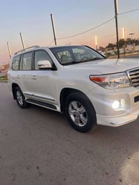 ﷽ لاندكروز ( 2013 ) فكساره VX.R  مواصفات :- فكساره - 8 سلندر - محرك 46...