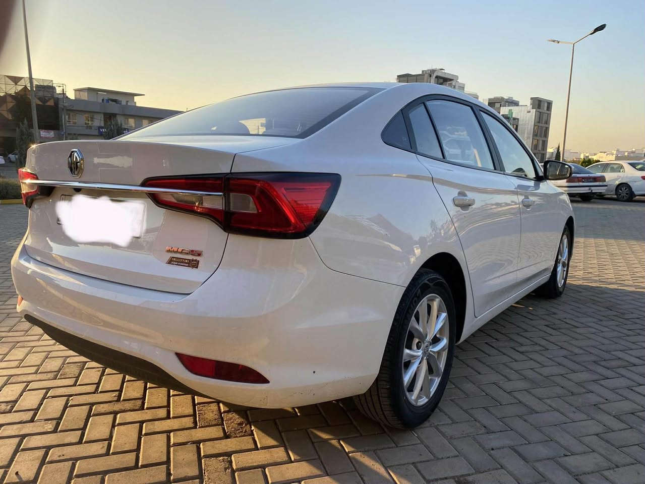 ئێم جی 5  - 2024 comfort کۆمفۆرت
ضمانن شرکە ٦ ساڵ
مەکینە 
کوشن و گاعی لۆکی تێگیراوە
2 بە سمە  ، شاشە ئایپاد ، بلوتوث ، سوکان فۆلیۆم
سفر سفرە تەنها (45.000) کم ڕۆشتووە 
 تحدید سرعە ، 

   قفڵ مەرکەزی ،  کامێرە
 هیچ هیچی پێوە نییە سپی بەفری 
سعر 106 $
ژمارە موبایل
***********
*********** السليمانية, العراق
