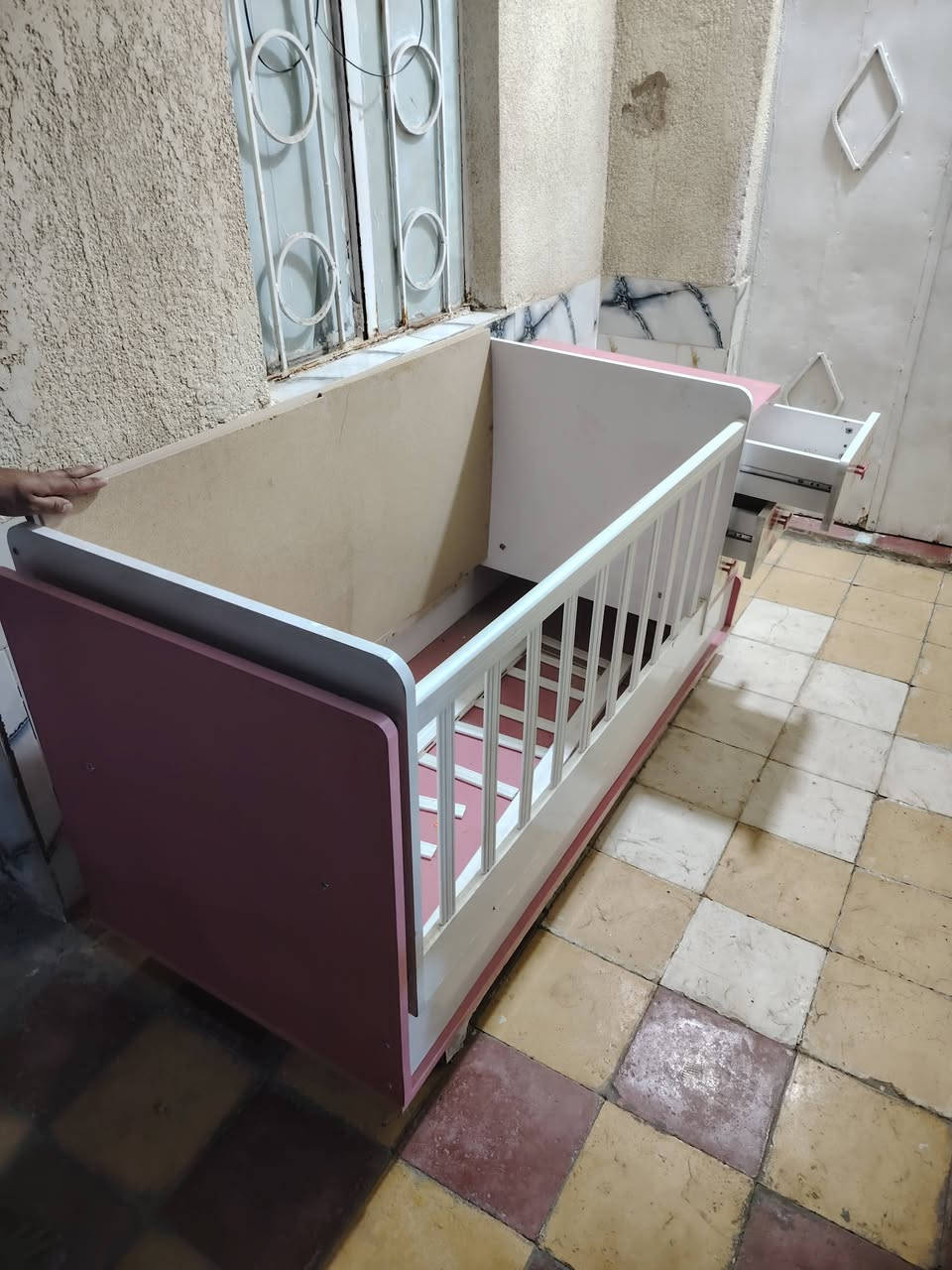 سرير طفل للبيع
سعر ٥٠ آلاف ميسان حي الشهداء
***********
