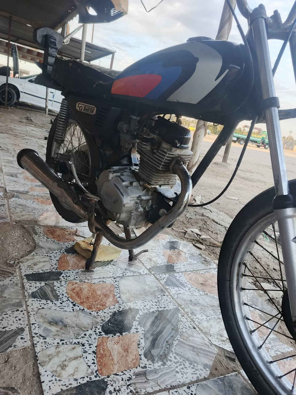 سلام عليكم اربعه كير البيع مديل 22 دراجه حلوه ونضيفيه  هاذه رقمي  ***********
