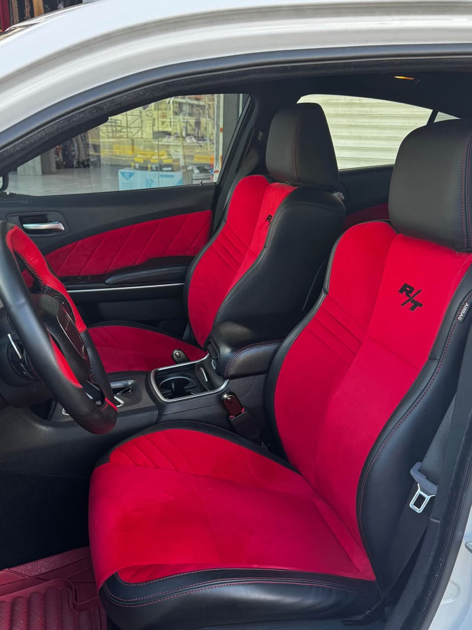 للبيع دوج جارجر 2023 RT الاصدار الاخير
بدون رقم يترقم شكالي
حادثه جداً خفيف بس البنيد ونفسه معدل
وبي قطعتين تبديل صبغ مال امريكا بدون حادث
سياره جداً نظيف 
مكان كركوك ***********
السعر :٢٢٥ بي مجال قليل كركوك, العراق
