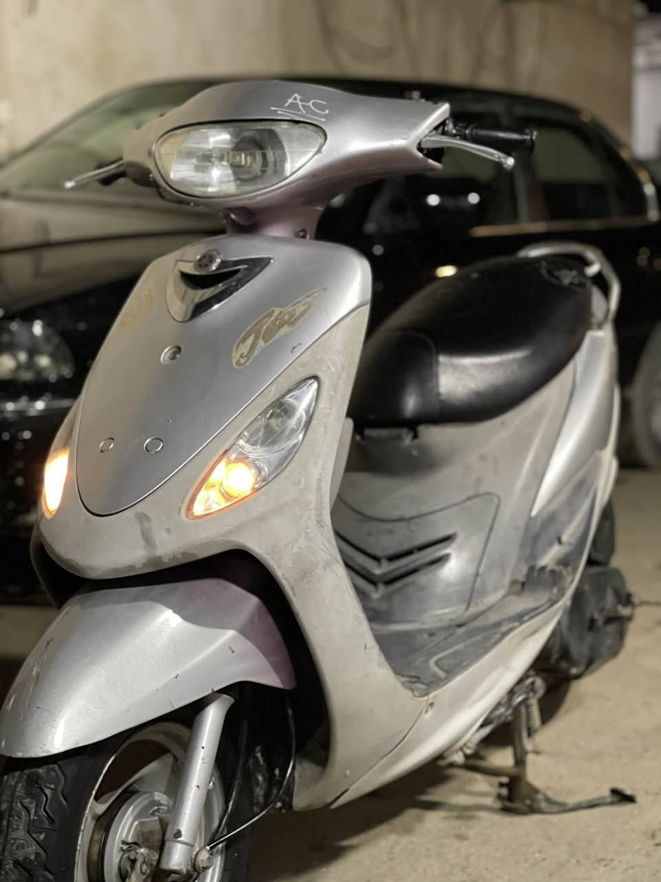 سلام عليكم ماكس منغولي للبيع او مراوس حسب القناعة دراجة خير من الله مكينة بلادية49 لا مفتوحة ولا دخن ولا تنقص دراجة اخت زيرو موديل2006 ختم واحد وية المكينة والكهربائياة كله شغالة.رقم تواصل         *********** سعر 700 وبيه مجال حك جيه كربلاء طويرج
