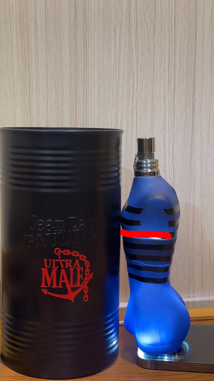 السلام علیکم 

   عطر Jpg ultra male للبیع حجم ٢٠٠ مل اصدار ٢٠٢١ بسعر ١٠٥ دولار

مستخدم مثل ما موضح بالصورە و علما العطر میجیي 
متروس یجي لحد الکتف تقریبا متروسە


**إذا كنت صاحب هذا الإعلان وتريد حذفه لأي سبب، رجاءا أرسل رسالة إلى الدعم الفني**