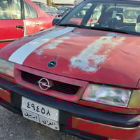 فيكترا • ١٩٩٠ • مكينة ١٦