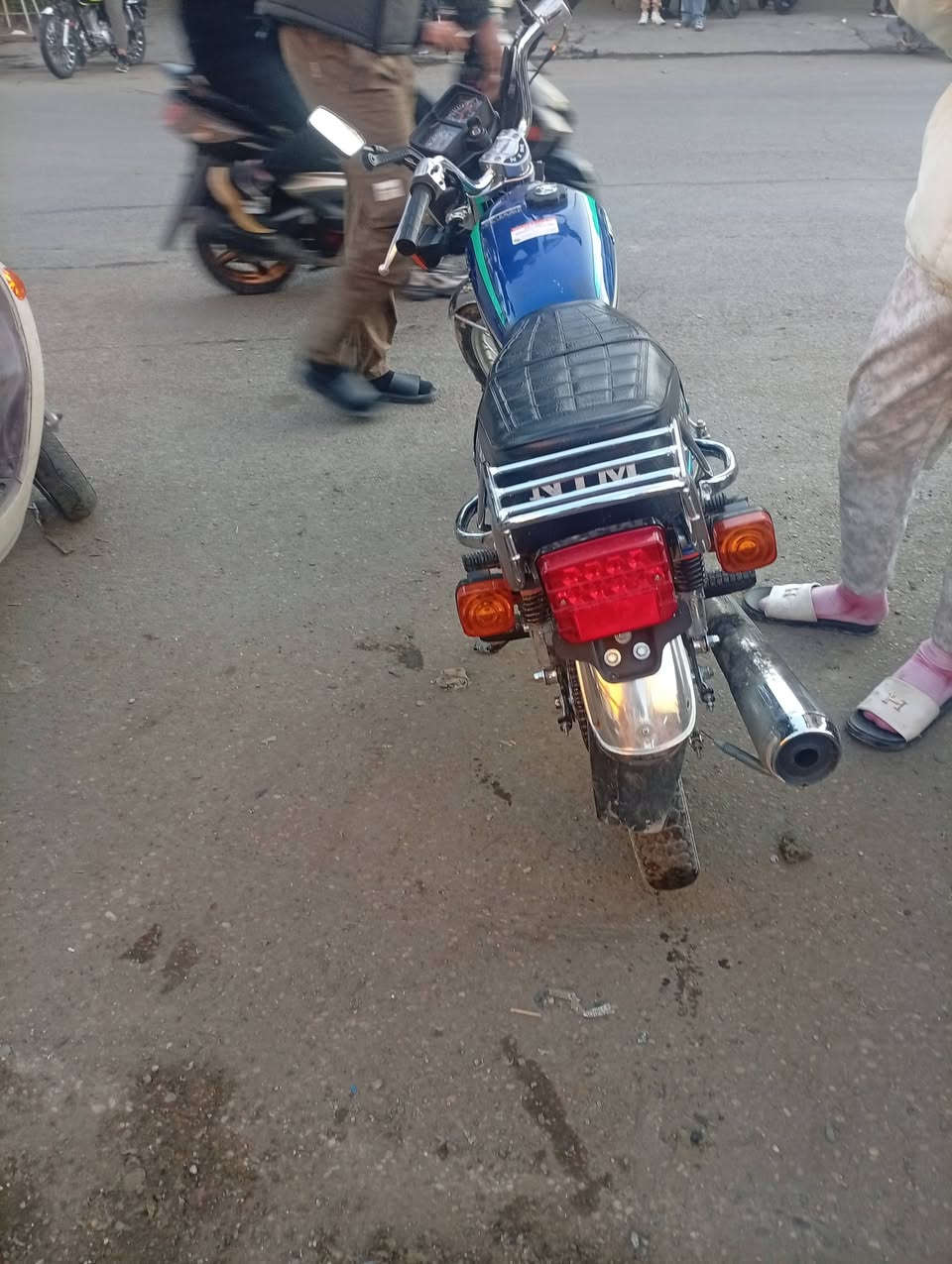 سلام عليكم دراجه يراني 4كير  البيع موديل 2026دراجه جديده نقصه بس شاره و صينيه مال زنجيل وراق ضايعه كفلك حلال و حرام  السعر 650وبيه مجال  مكان بغداد حي اور رقم الهاتف *********** نتصل واني خادم
