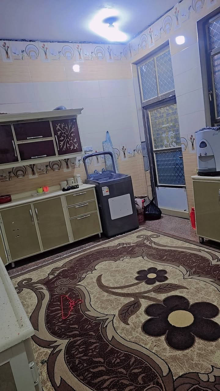 بيت للبيع بالتقيه الثالثه قريب عشارع العام مقابيل البانزين خانه مال عبدالامير عبيس خلف سيراميك عيسى ابن مريم
مساحة 200 كونكريت فوگ وجوه واتساب***********
***********
