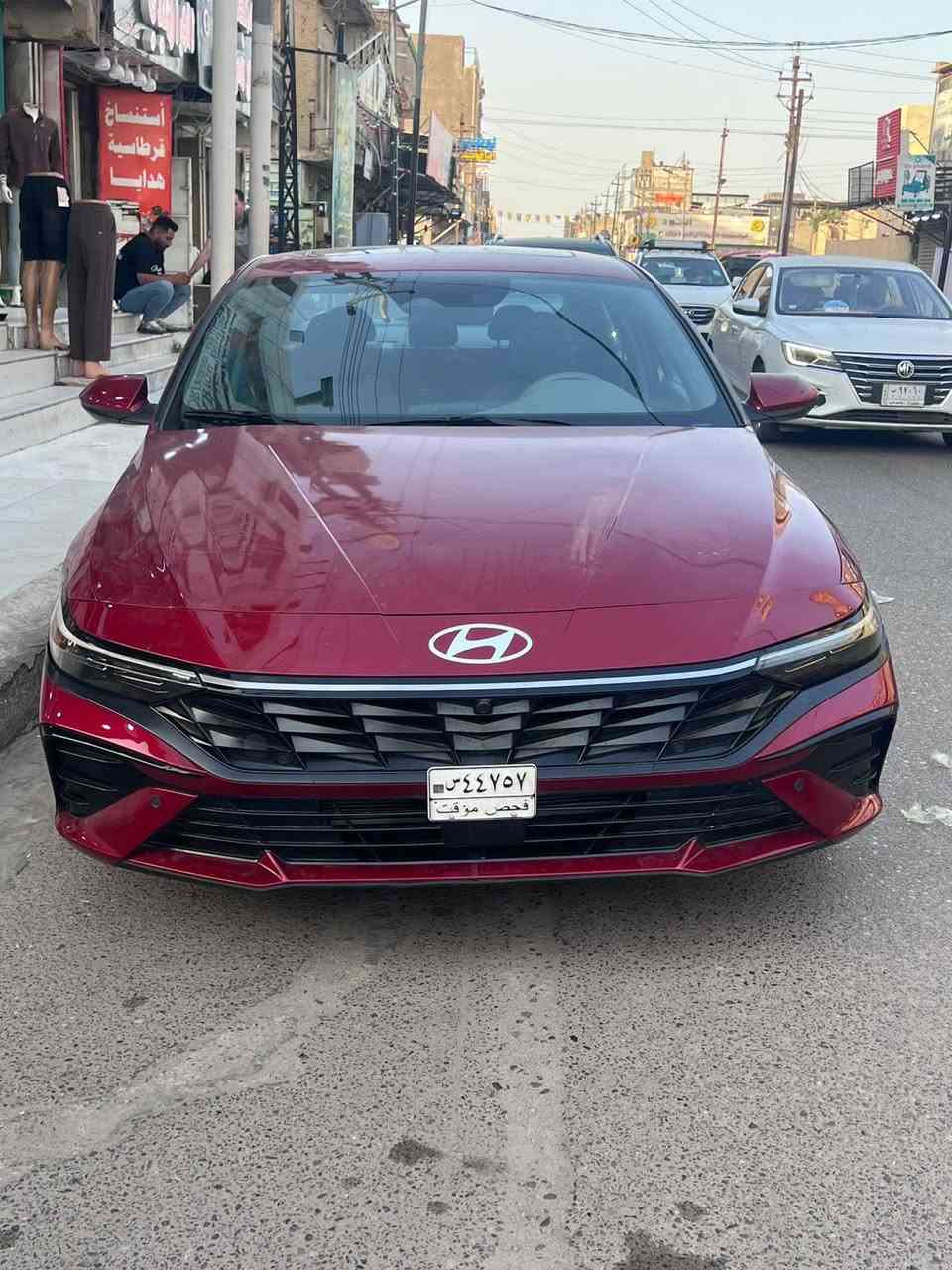 النترا وارد امريكي مكينه 2000 دوش تنفس طبيعي 
حادثها حلو كما موضح بالصور ماشيه 12 الف 
تبديل قطعه واحده فقط المدكر جهه السايق فقط البنيد مصلح نفسة 
السيارت كفاله من البارد 
مدفوع كمرك كالمل بس منفيس بدون رقم الترقيم ع المشتري فقط 
موصفات فول السياره من فتحه انا ه داخليه عينه متصله جبيره هواي موصفات رادار 360 وبعد مواصفات 
مكانها البصره الاصمعي 
السعر 140 وبيها مجال 
اتصال وتساب موجود***********
