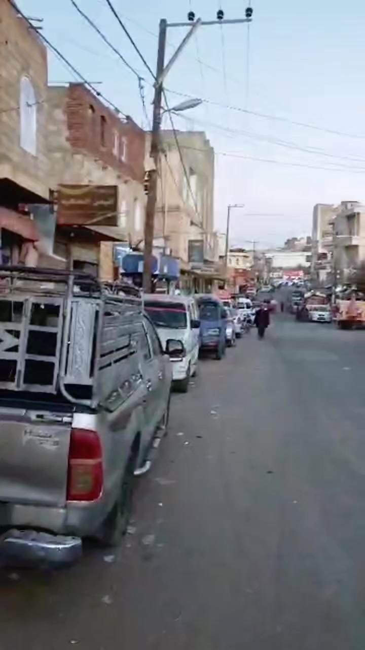 #عرض_تجاري استثماري على شارع 16 تجاري نافذ إلى شارع الستين الرئيسي بدروم قواعد وعمدان عمل شخصي درجه اولى مؤسس لسته دور #المساحة 8 لبن حر معمد على شارع تجاري متحرك ليل نهار وبسعر مغري جدا 
#الموقع الستين 

*للتواصل 774733517

 Abo Samaa Moaid ابو سماء


**إذا كنت صاحب هذا الإعلان وتريد حذفه لأي سبب، رجاءا أرسل رسالة إلى الدعم الفني**