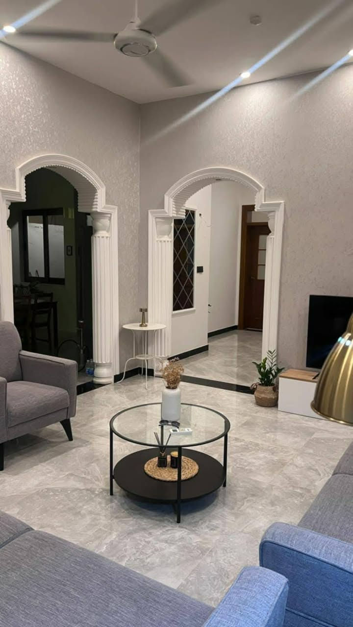 يتوفر لدى مكتب الرائد للعقار بيت بناء حديث طابقين
المساحة ٢٠٠ متر ( العنوان الزهراء حي الأسرى ) 
يقع ع شارع ١٥ وساحه 
البيت مفصول الطابق الاول ع الثاني 
البيت ينباع مع الاثاث المتبقي 
( سبالت عدد ١٠ تخم عد ٣ كاونترات عدد ٢ غرف نوم ٢ )
لمعرفة السعر مراسلة الصفحة او الاتصال ع الرقم 
*********** متوفر واتساب
