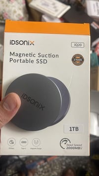 هارد خارجي ( حاسبة + تليفون)   مغناطيسي 🧲  الحجم 1 تيرا  السرعة 2000  ...
