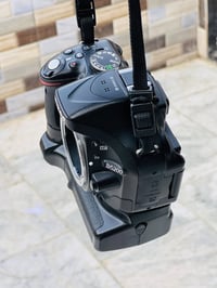 كامره نيكون • 5200