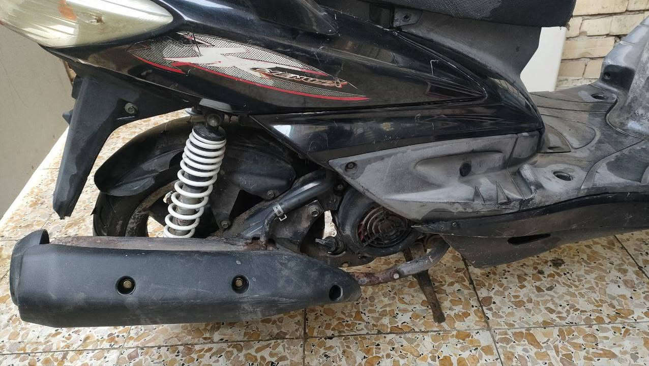 دراجة للبيع
سكنس فحل 
دراجة خير من الله تشتغل هندر 
مفتوحة مره وحدة كهربائيات شغالة 
رايدهه 590 
مكاني بغداد الشعب 
للتواصل واتساب ***********
