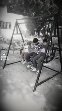 مرجوحة • قوية • حديقة