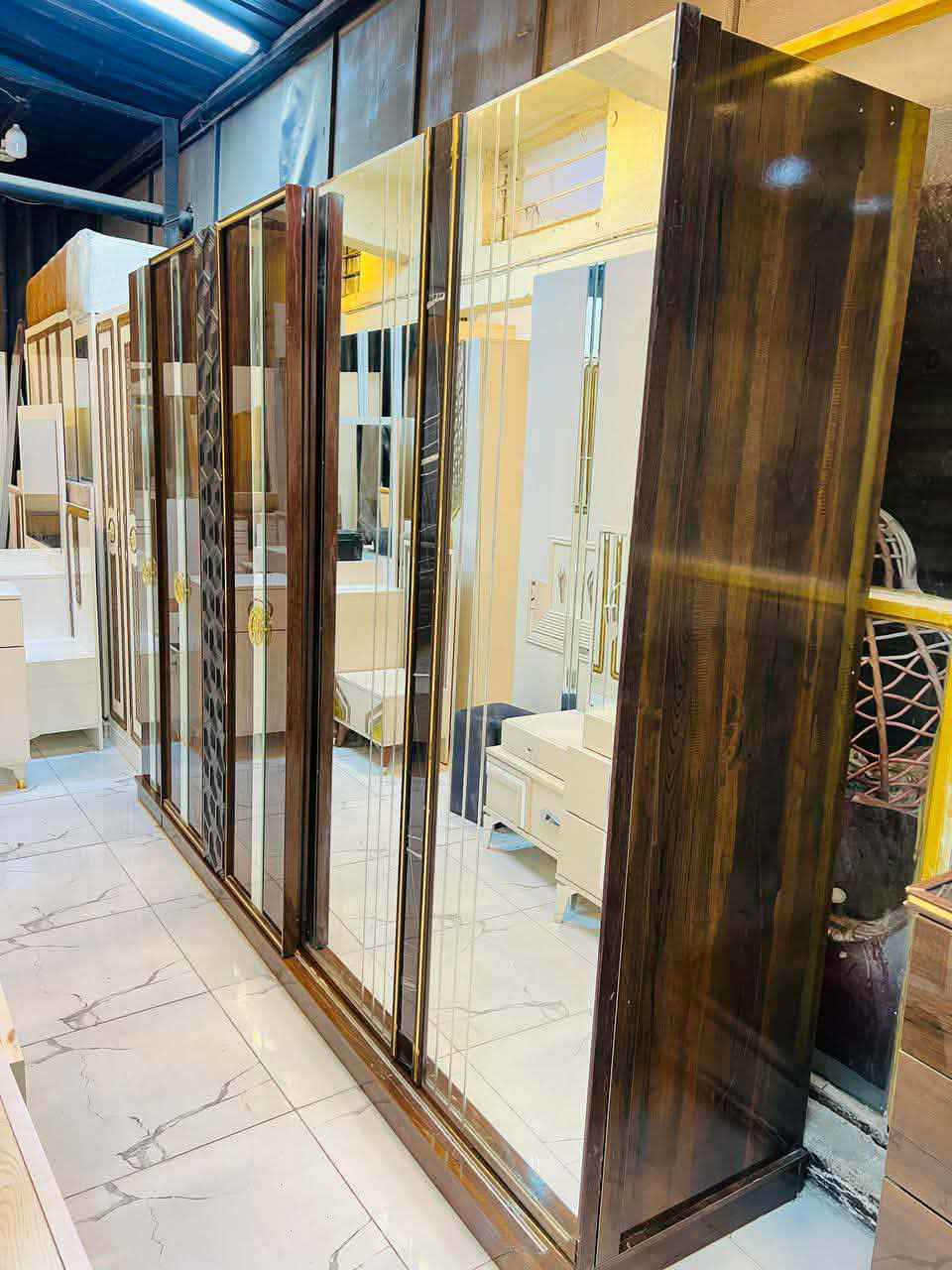 ‎غرفه نوم تركي عشر قطع ضخمه شغل ثقيل‎ بغداد, العراق


**إذا كنت صاحب هذا الإعلان وتريد حذفه لأي سبب، رجاءا أرسل رسالة إلى الدعم الفني**