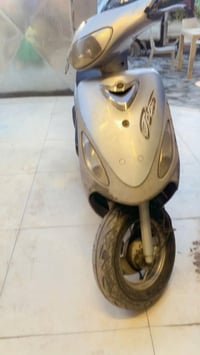 دراجة منغولي • سلف باتري • فيه مجال