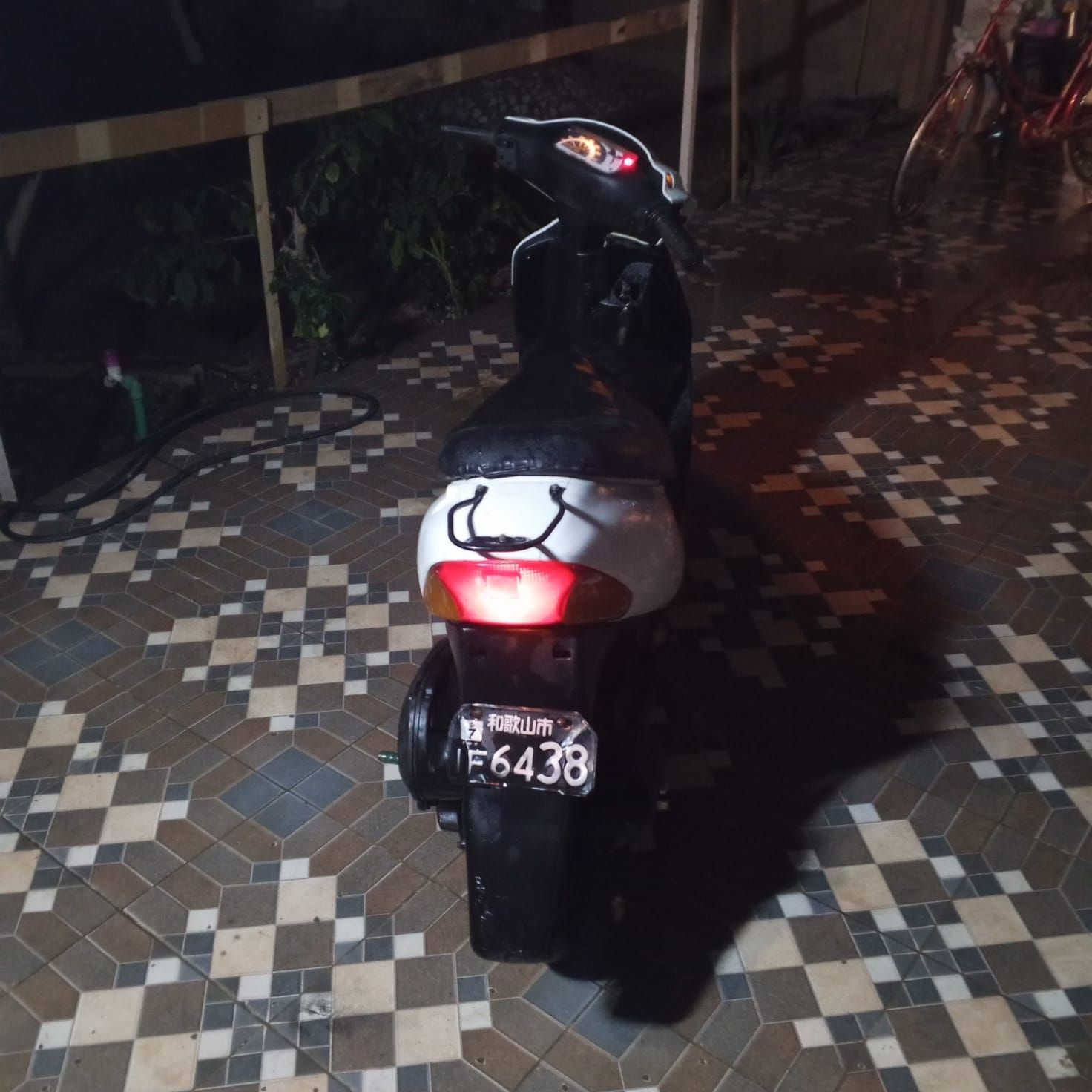 سلام عليكم دراجه سو سوكي ياباني 60خبط دراجه اتخبل اشاير اكلوب امامي بك لايت تخم تاير كهربائيات كله شغاله سلف هندر دراجة عوزه باتري 
المكان بابل بكرلي السعر 325وبيه مجال


**إذا كنت صاحب هذا الإعلان وتريد حذفه لأي سبب، رجاءا أرسل رسالة إلى الدعم الفني**