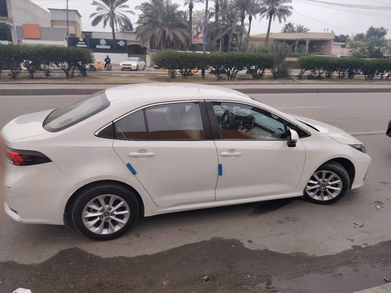 كورلا ساز SAS موديل 2021 بانزين  فول عدا فتحه  تبريد قطعتين وسياره بصمه
سياره    موضح بلسونار 
ماشية 130 الف حقيقي محرك 1800 
رقم اربيل الجديد باسمي شرط التحويل
جديدة بمعنى الكلمه كامله بدون نقص
محرك و الكير  كلشي بيها بعده ع وضع الشركة  تخم تاير جديد و باتري جديد 
السعر 160  وبيها مجال بسيط للبيع  
مكاني بغداد
***********