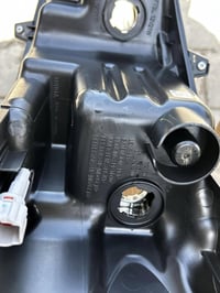 تم توفير لايت امامي كورلا فرونتلندر اصلي 2020/2024  تم توفير دعاميه ام...