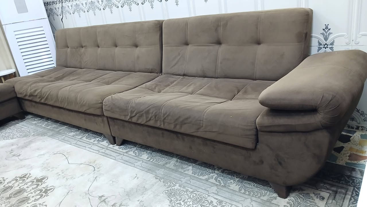 السلام عليكم
ديوان للبيع 9 مقاعد نضيف جدياً سرير قلاب سعرة 350 و بي مجال بسيط مكاني بغداد مدينة الصدر قرب ساحة الحمزه
 ***********
