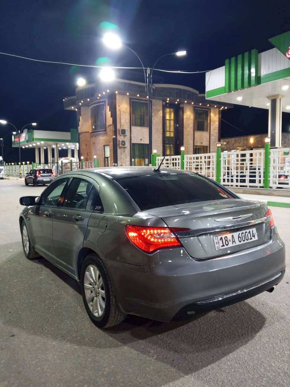 السلام عليكم 
للبيع او مراوس سياره كلايسلر   2012  c200 مواصفات شاشه كامره  تحكمات ستيرن تاير حساس كشن كهرباء لد نهاري 
محرك 2400 4 سلندر رقم بابل دولي ملاحضه بيها رشات صبغ اثر شخوط بدون حادث السعر 75 وبيها مجال الرقم  ***********
