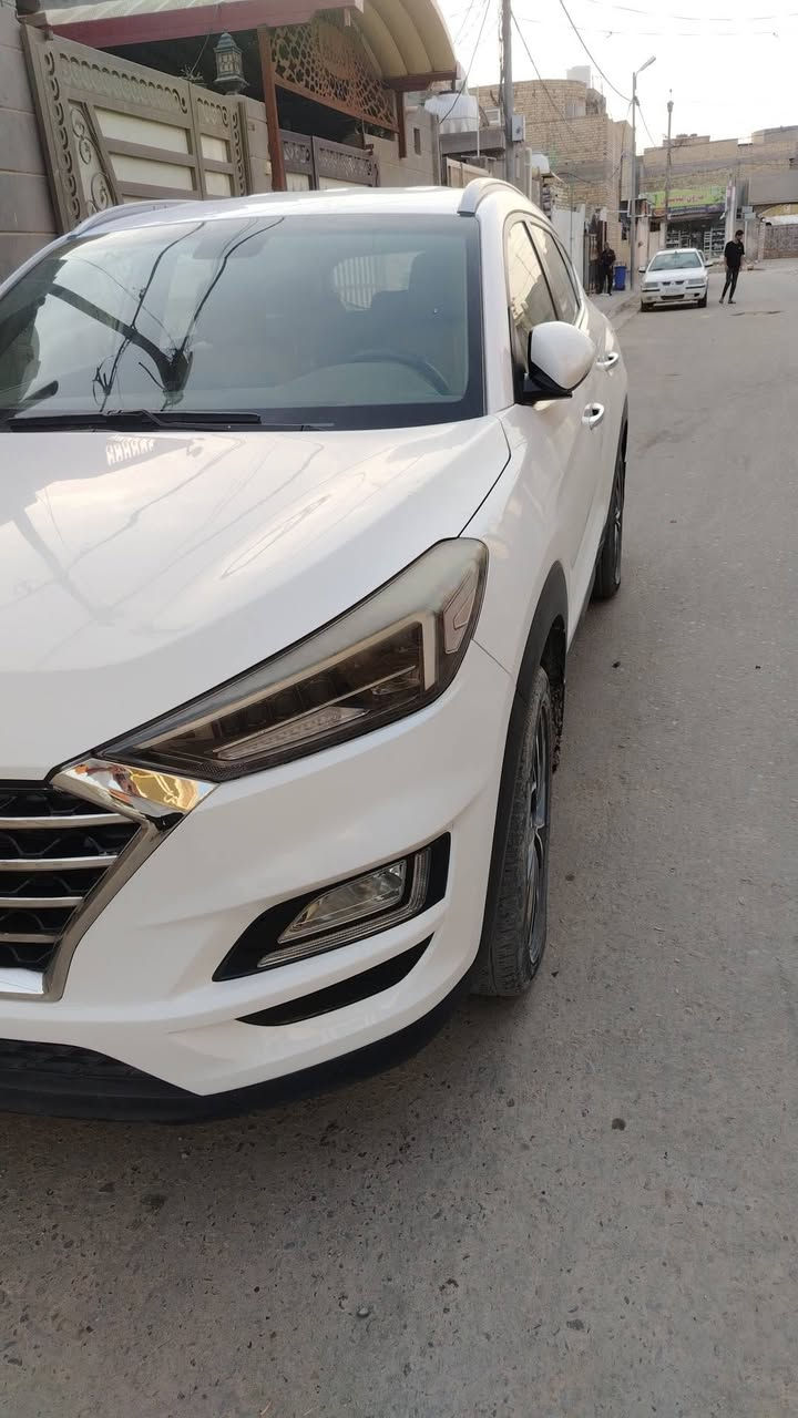 السلام عليكم
توسان خليجي موديل ١٩
ماشيه ١٤٠
المواصفات نص فول
الضرر دحجه بسيطه بهلال الخلفي
بدون رقم السعر ١٦٨
الرقم ***********
