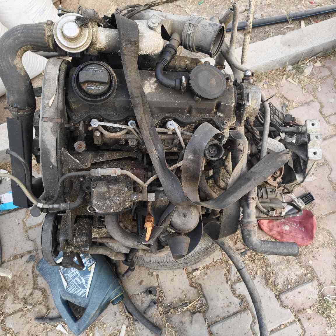 گێرو مەکینە گازوایل ڤۆلکس واگن کامل بەهەموو پارچەکانیەوە کۆمپرێسەری تەبریدیشی پێوەیە پمپ و نۆزلە گێرحادیە بەشەرتە لەحەرد ئیش دەکات نرخی تەنها 700$ أربيل, العراق


**إذا كنت صاحب هذا الإعلان وتريد حذفه لأي سبب، رجاءا أرسل رسالة إلى الدعم الفني**