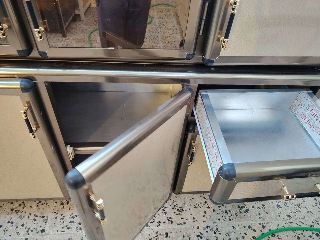كاونتر مترين وسنكي متر ونص كاونتر ولا خلطه بيها جديده حيل حيل السعر 380 ترهم معارضه مع كاونتر قديم العنوان موصل كراج شمال


**إذا كنت صاحب هذا الإعلان وتريد حذفه لأي سبب، رجاءا أرسل رسالة إلى الدعم الفني**