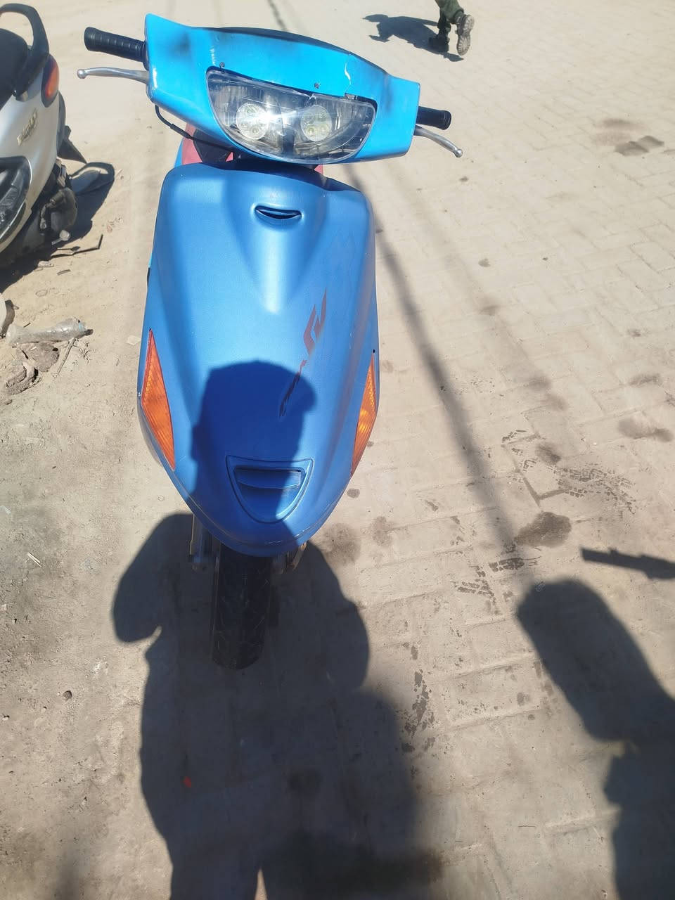 سلام عليكم دراجه للبيع فراشه دراجه نظيفه كهربائيات كلها شغاله دراجه مال جناي السعر 300 وبيها مجال مكان الديوانيه قضاء الشاميه ***********
