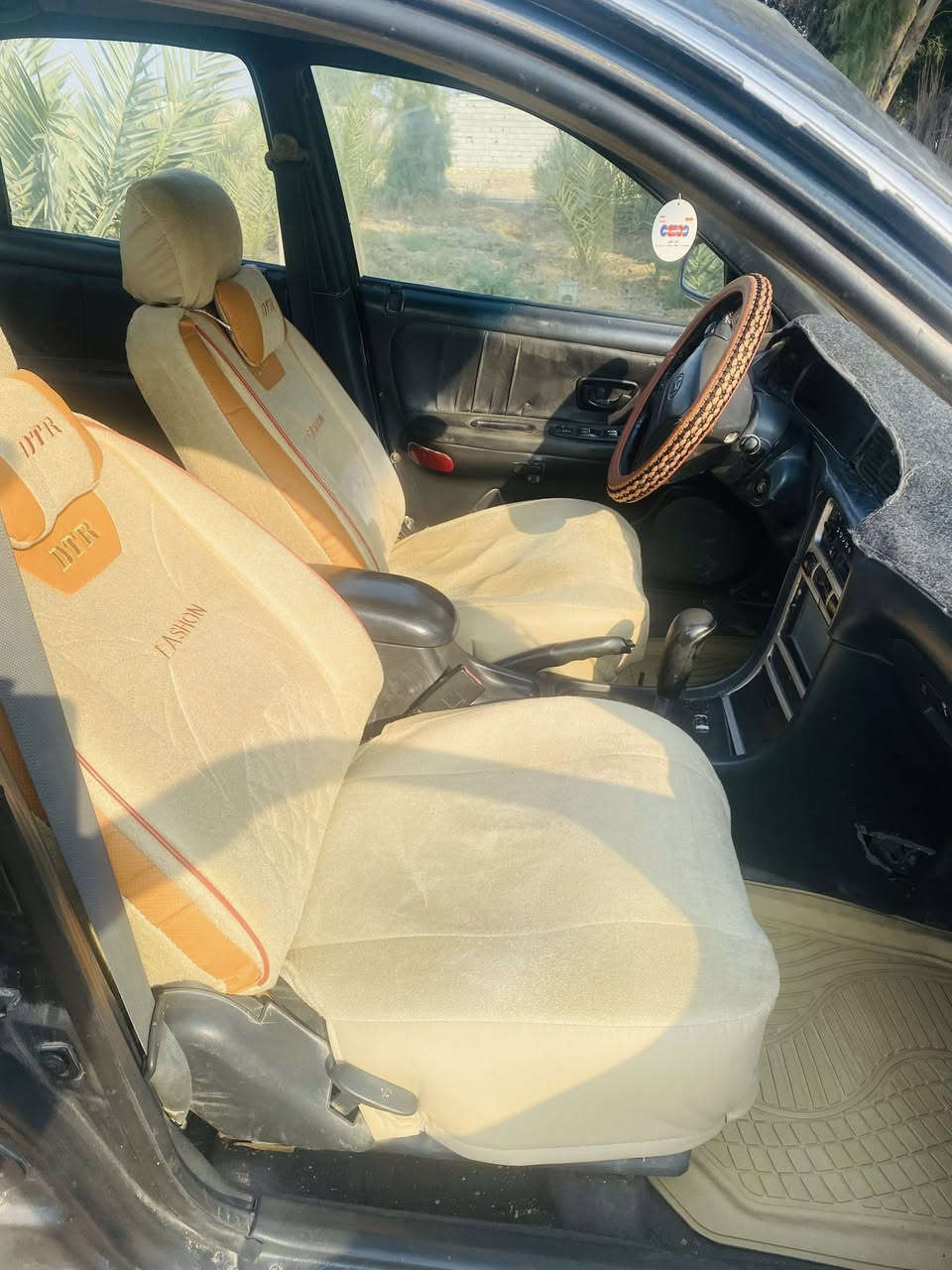 سوناتا تو موديل 1993
محرك مفتوح 1800 المرغوب
كير اوتوماتيك 
رقم بغداد انكليزي 
تبريد تدفئة شغالة
كهربائيات كلها شغاله جام اشاير ماسحات سنتر لوك 4 بوب ريموت 
السعر 45 وبيها مجال
عنوان واسط الصويرة 
***********
