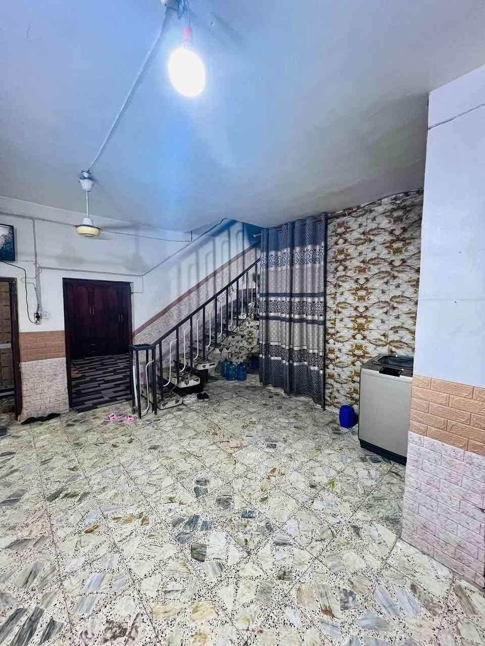 بيت للبيع 260 متر - طابو صرف 

النجف - حي ميسان - قطاع 14 ( على ساحة مشتل )

بناء صب كونكريت مسلح

يحتوي على

3 غرف وصالة واستقبال ومطبخ
وصحيات داخلية وخارجية ومكشوفات وطارمة وحديقة

#السعر 275 مع المجال

للاستفسار *********** مكتب القلعة للعقار
