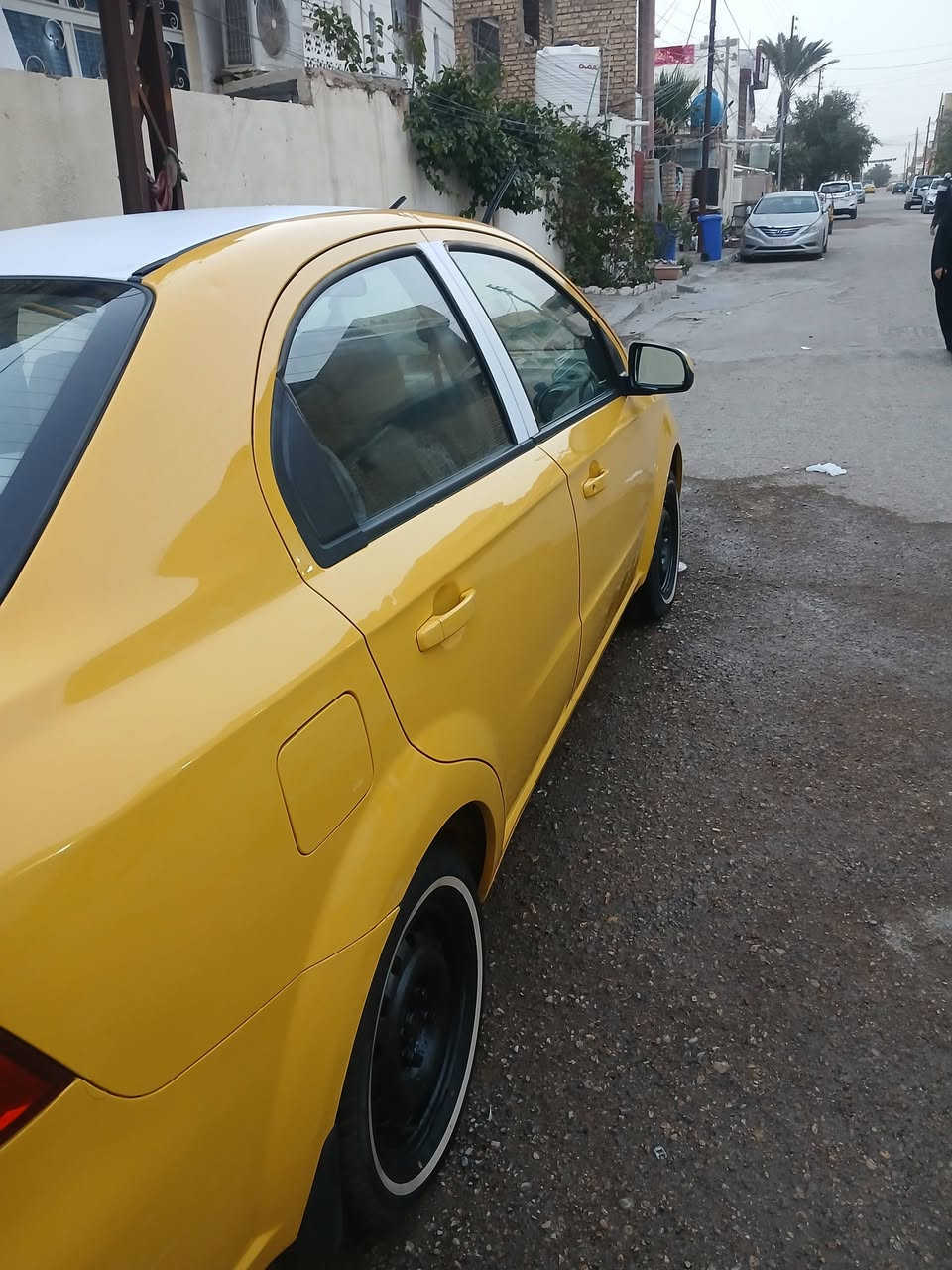 افيو خليجي موديل 2011 شركه العامه 
جاهزة سيارة مكينه كير مكفولات 
حداديه تخم تاير ابو خط الأبيض 
صبغته جديده  سيارة كارتون منك لشارع مال جناي 
رقم واسط مميز تحويل مباشر شرط 
بيه بس صخه بقبق جنطه شواصي تكم لغود شرط مكفولات 
بدون دواخل السيارة مكان السيارة كوت 
سعرها 55  الشراي يتصل ***********
