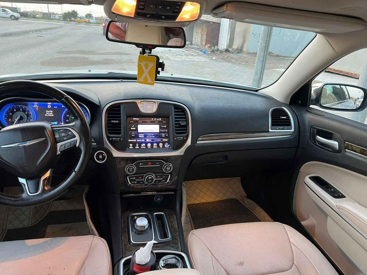 موديل 15 معلايه 23 فول مواصفات c كفاله عامه تقرير تعمل وتسير ماشيه 77 ألف حقيقي جاهزه حداد تبريد تخم تاير جديد*********** هذا رقم صاحب السياره وانا مكلف بالنشر
