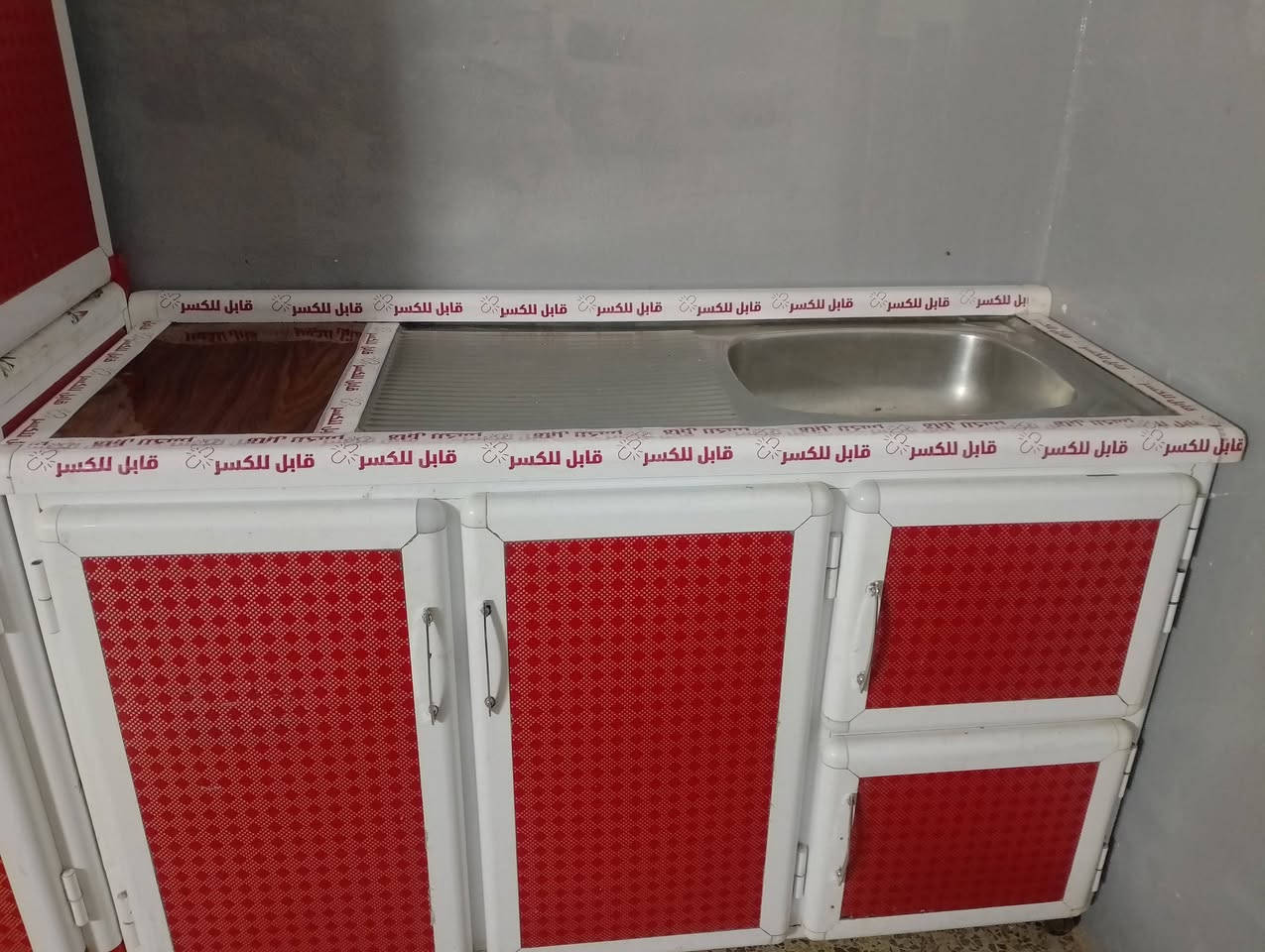 300 وبيها مجال.لتواصل خاص او الاتصال بالرقم ***********
