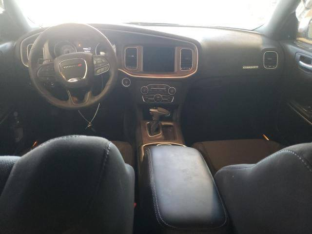 السلام عليكم جارجر sxt موديل 2022 للبيع مكان السيارة بغداد الكرخ السيارة خير من الله الحادث مثل ما موضح ب الصور السيارة حاليا جاهزة انگر سلف واطلع ماناقصه اي  شي تحويل ثاني يوم گير ومكينة مكفولات السعر 190$ وبيه مجال للتواصل ***********
