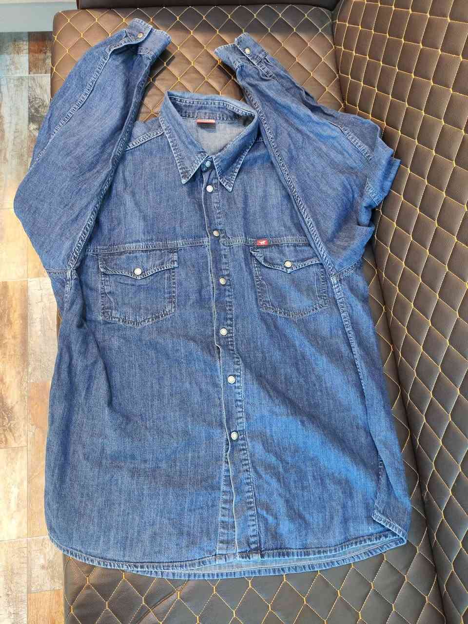 MUSTANG الالمانية ✔️✔️
باله اوربي اوريجنال %100
نظافة %100 
XXL  القياس 
68cm عرض الصدر 
75cm الطول 
يتوفر توصيل 6 الاف لجميع محافظات العراق 🚙


**إذا كنت صاحب هذا الإعلان وتريد حذفه لأي سبب، رجاءا أرسل رسالة إلى الدعم الفني**