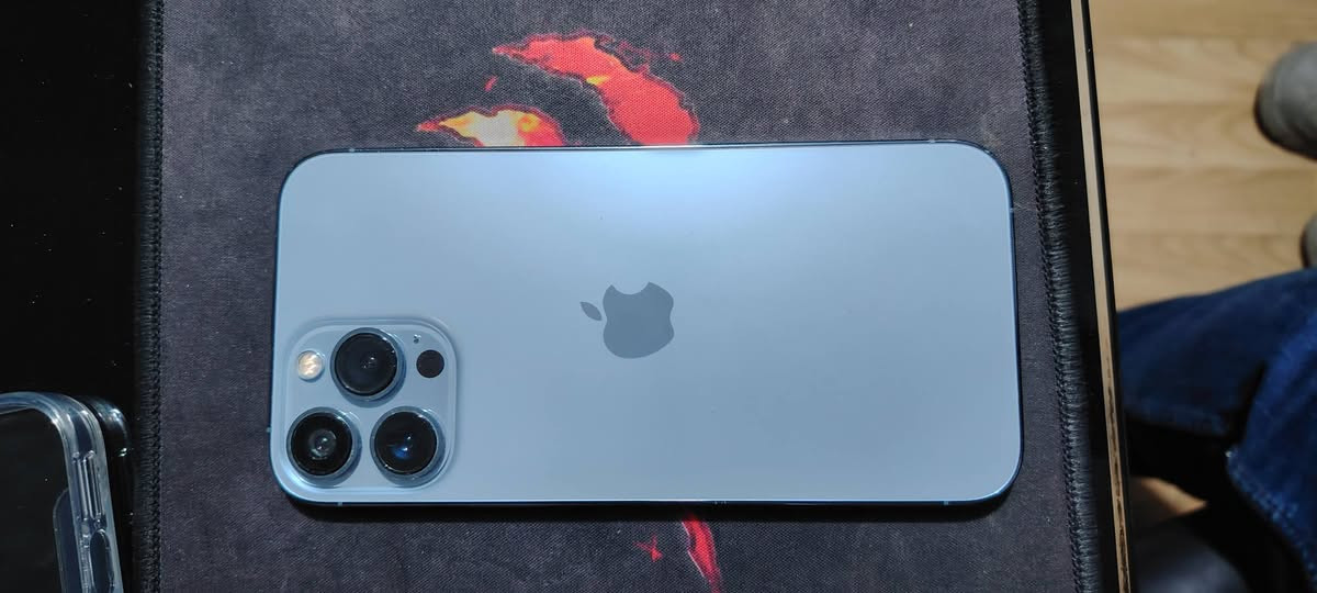 🛑🛑  🛑🛑
ايفون 13 ابروماكس ذاكره 256  بطاريه 92 لون مميز سمائي نضافه 100‎%‎ حاله حال الجديد   مكاني بغداد شارع حيفا 
السعر675 الف 
***********
