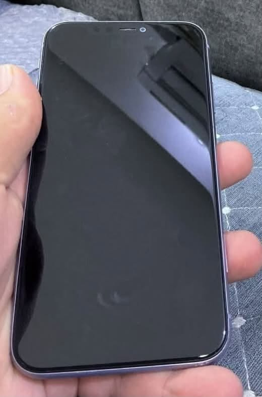iPhone 11
ذاكرة 128
بطارية 95
دبل سيم
كلو شغال كامرات دمعة
جهاز نضيف كدام العين 
سعر 350 وبي مجال بسيط 
استفسار اكثر اتصل
***********
مكاني موصل الايسر
