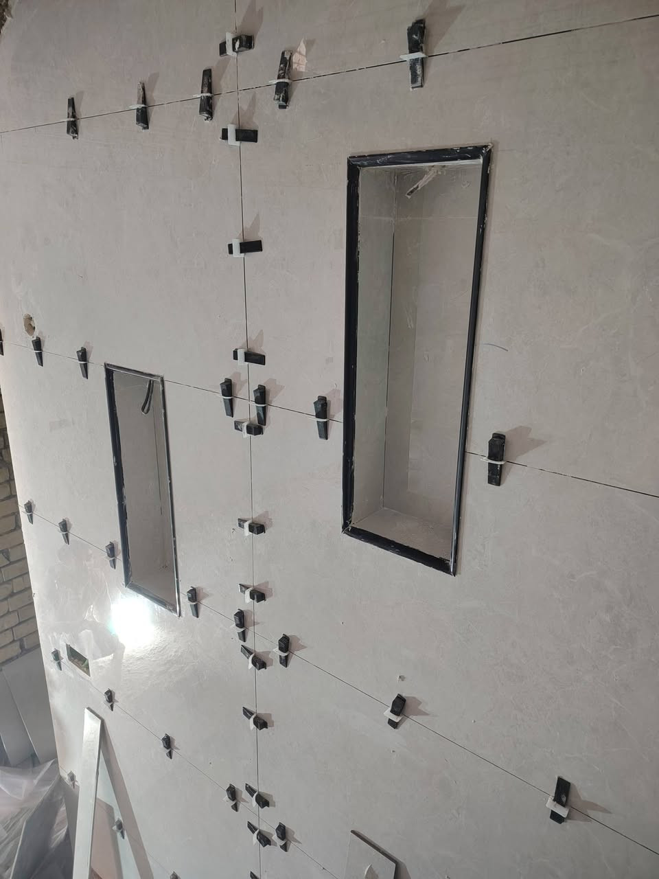 خلفة سرميك درجه اولى مرمر كاشي بورسلين الواح جدران وأرضية وجهات شغل 
 درجه اولى التزام بلعمل واسعار مناسبه متفرع في بغداد ***********
