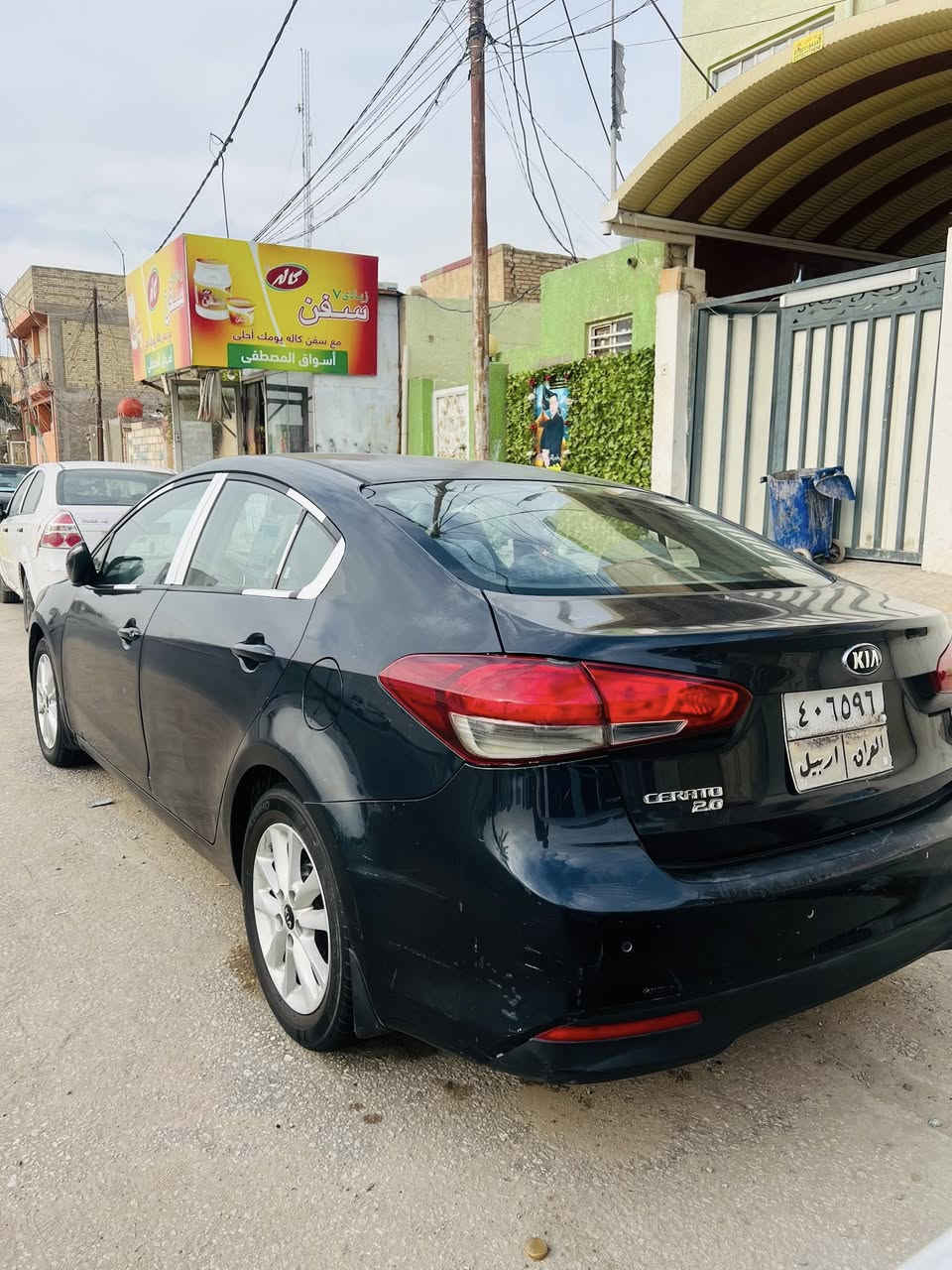 سيراتو للبيع مديل ٢٠١٧ خليجي مكينه ٢٠٠٠ دوش كير ومكينه مكفولات حداديه ( ٨٠ ) بالميه حلوه تبريد ثلج  بيه اربع قطع صبغ بدون داخل بدون ضربه قويه  بيه جراد السياره مبين بالصور عليه غرامه   ٦ ورقات ينزل من سعره غرامته بالعراق باربيل ماعليه اي غرامه مكانه نجف كوفة  
سعره 112 وبيه مجال قليل 
***********
